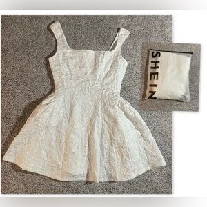 SHEIN White Mini Floral Textured Cocktail Holiday Dress Size Small 4